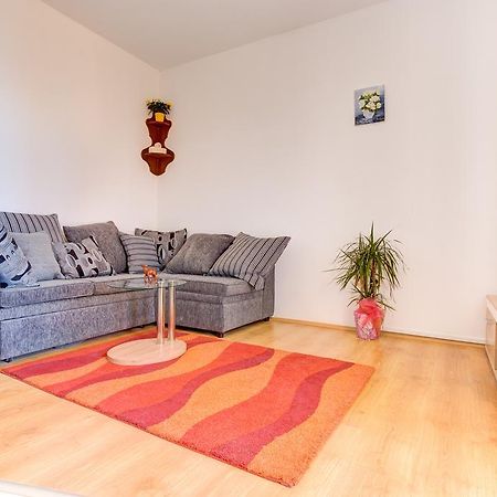 Apartment Ema Podstrana Ruang foto