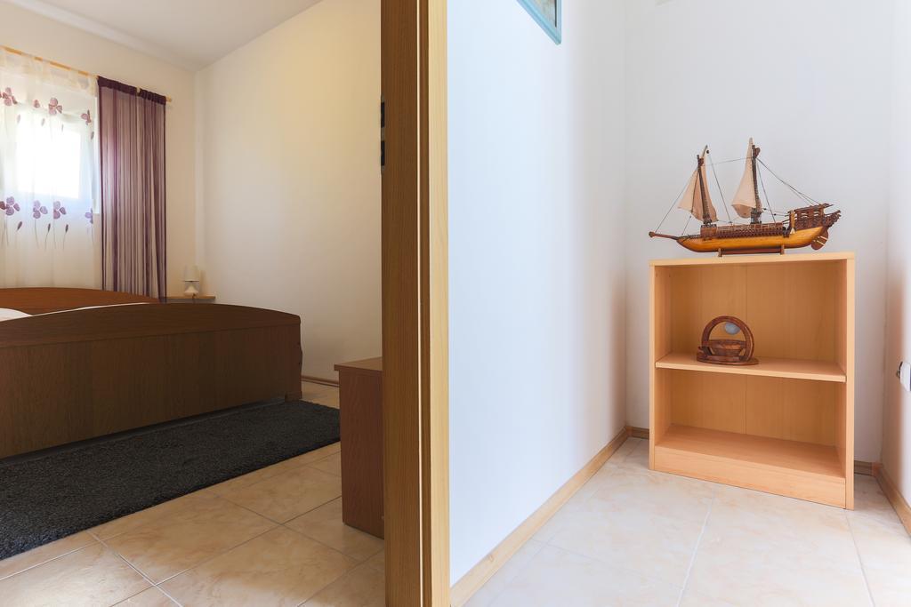Apartment Ema Podstrana Ruang foto